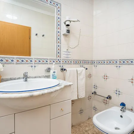 Tiz アパート ポルティマン